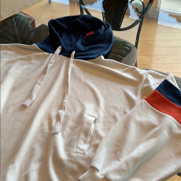 Awesome white blue and red hoodie - Picture 2 of 3